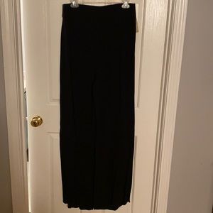 Flynn Skye black trousers new with tags.  High waist, side zipper.  Sz L.
